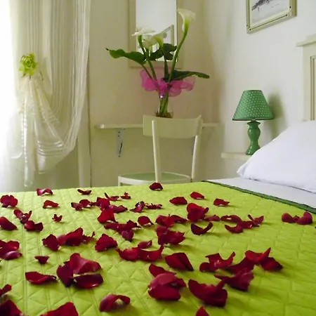 Nyaraló Bilocale Al Centro *